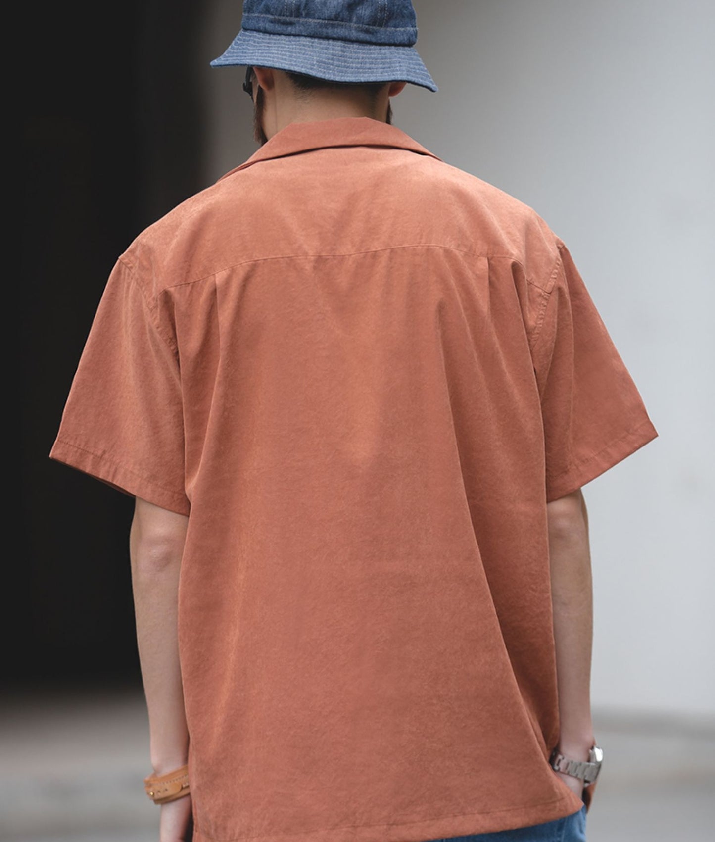 メンズ 長袖 Tシャツ カジュアル シンプル ストリートファッション 無地 刺繍 Vネック 折り襟 学生 大人 夏服